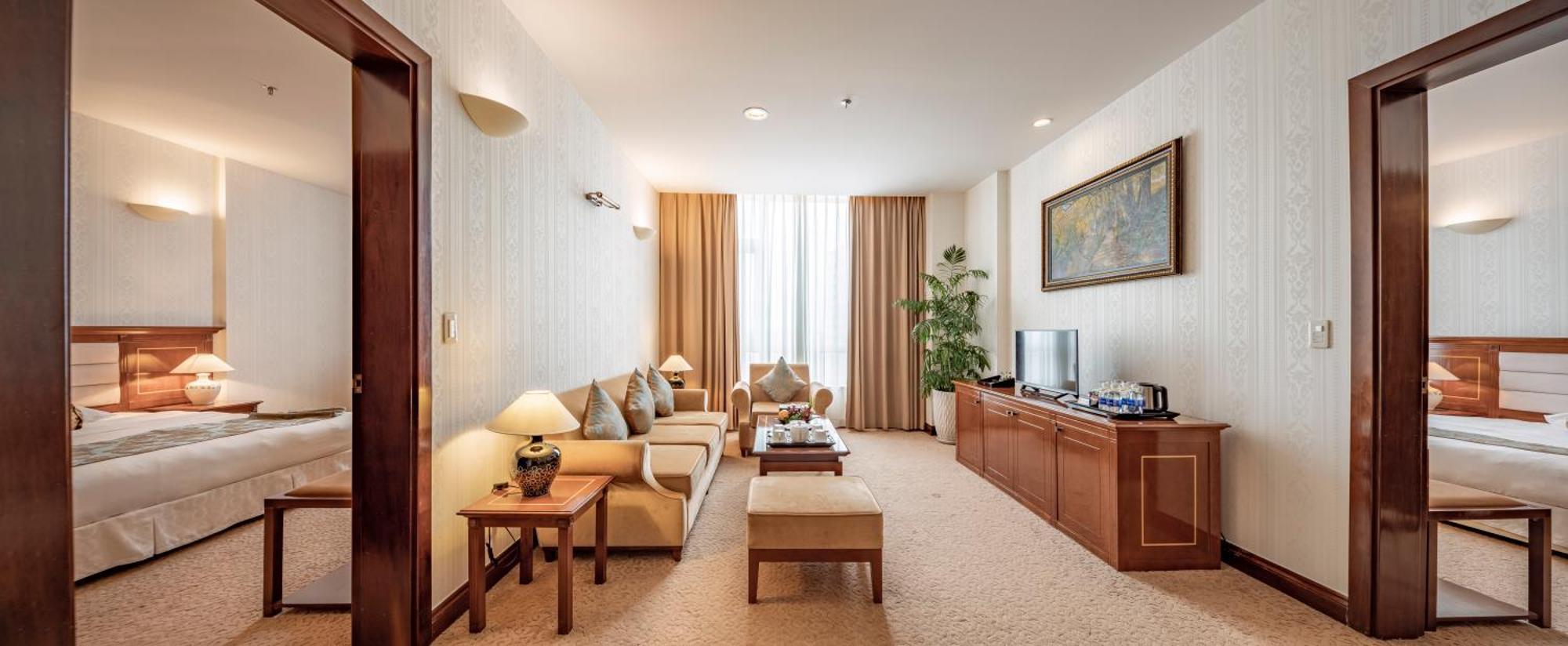 Tan Son Nhat Saigon Hotel Хошимин Экстерьер фото
