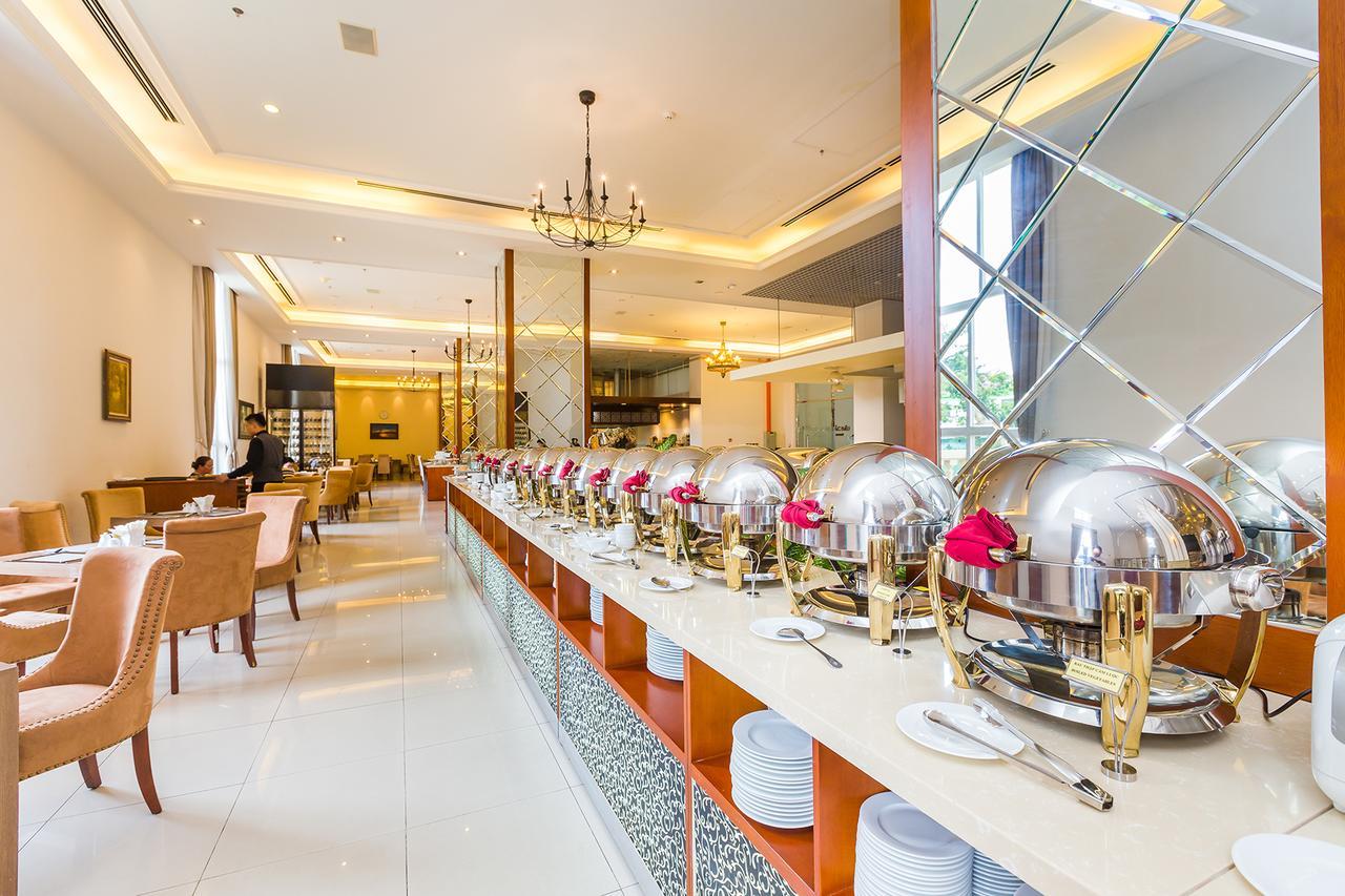 Tan Son Nhat Saigon Hotel Хошимин Экстерьер фото
