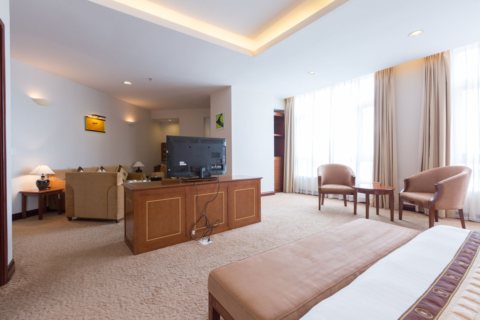 Tan Son Nhat Saigon Hotel Хошимин Экстерьер фото